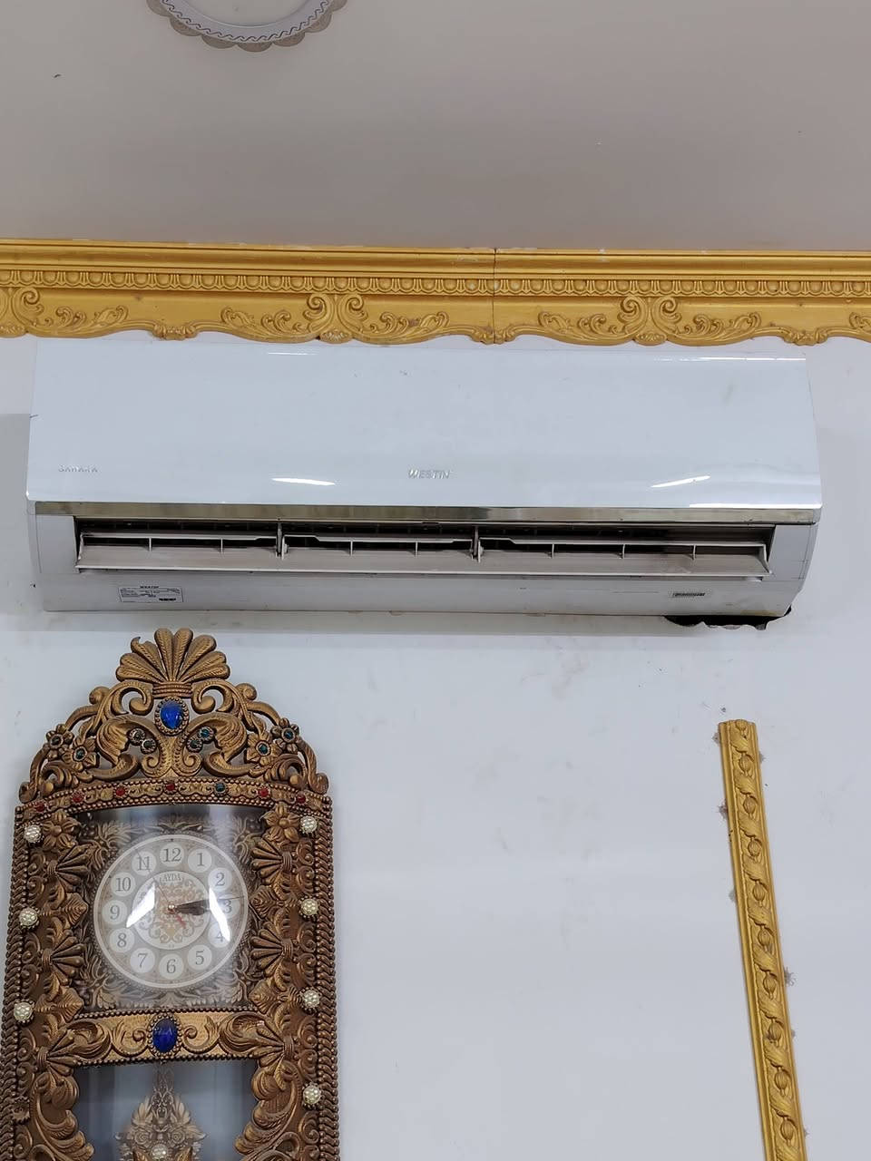 سلام عليكم سبالت عدد 2شغالات 2طن تبريدهن ثلج عله لفحص اني مكلف بلنشر ***********
