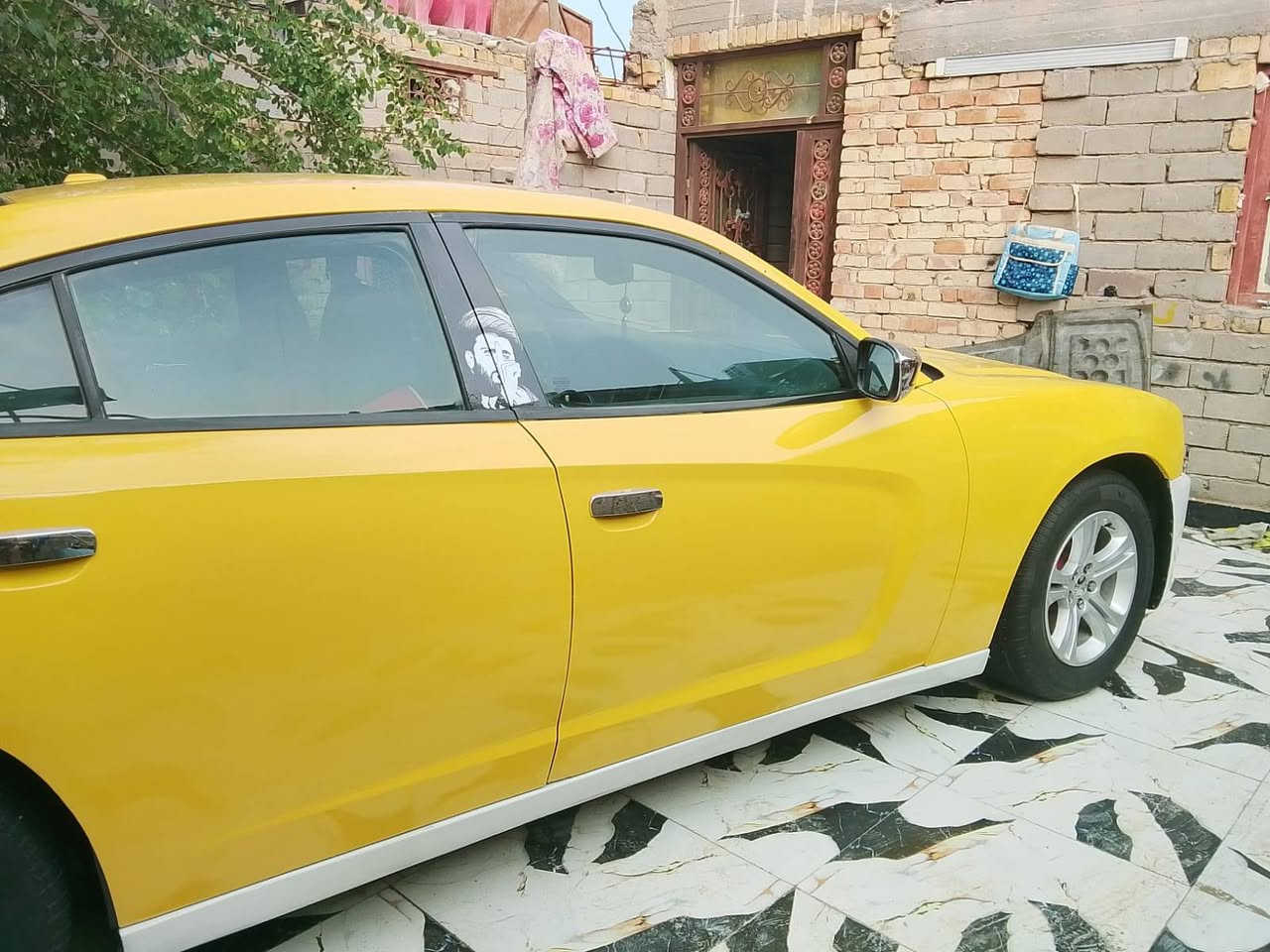 موديل 12 اصفر تكسي رقم بصرة انكليزي سعر 125بيه مجال بيه فخذه ***********
