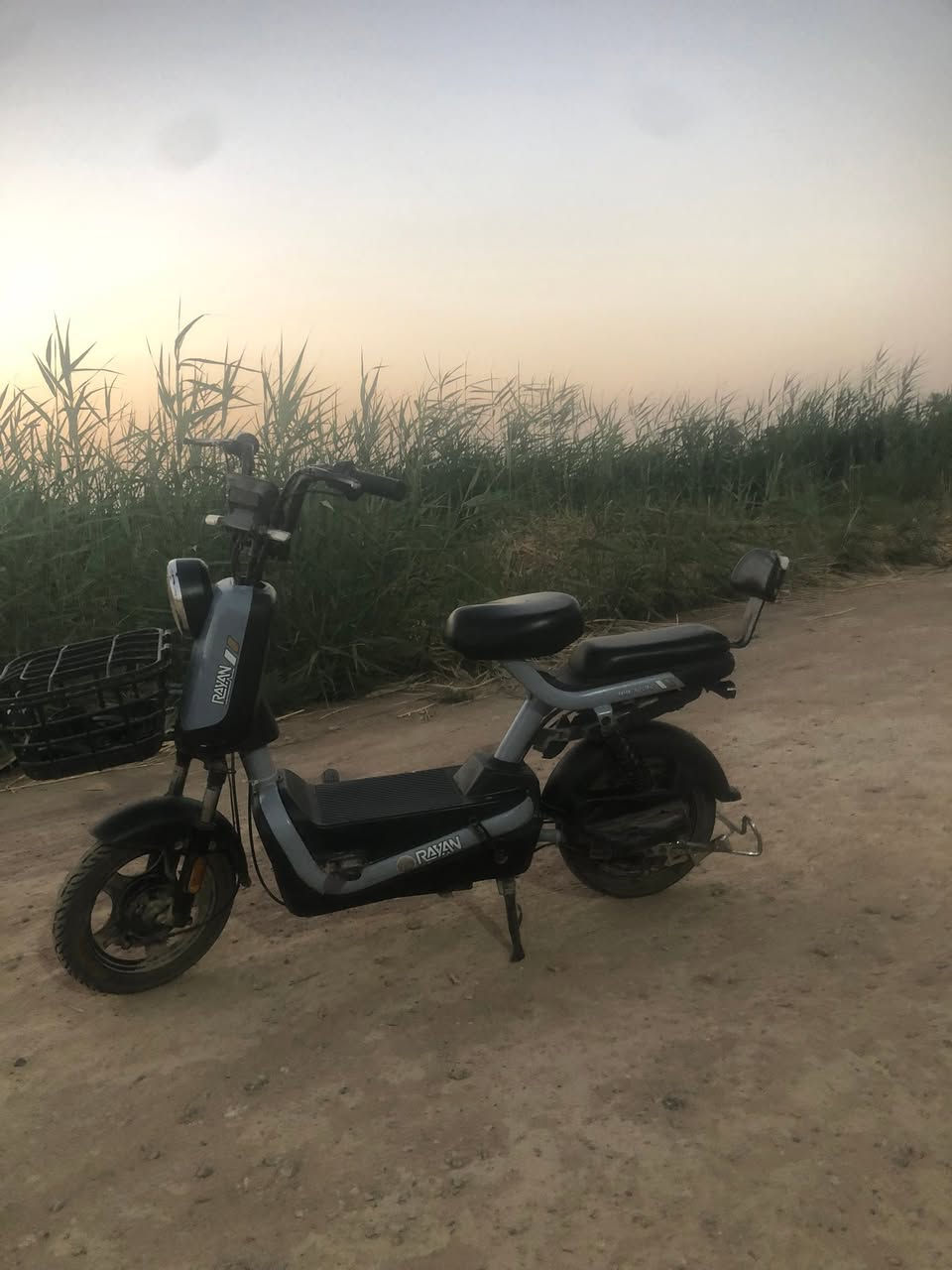 للبيع دراجه شحن السرعة 40 السعر 300وبيها مجال بسيط الشراي يراسلني على الخاص


**إذا كنت صاحب هذا الإعلان وتريد حذفه لأي سبب، رجاءا أرسل رسالة إلى الدعم الفني**