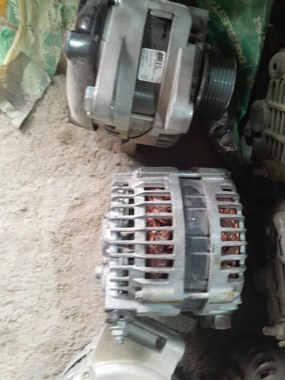 السلام عليكم عندي بلكات أمريكي اصلي و سلف و دينمو انواع السيارات أمريكي كوري ياباني للبيع جملة فقط ***********
