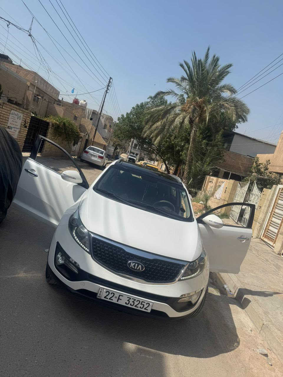 السلام عليكم
سبورتج موديل 2014 للبيع 
كير ومكينه وصدر وكهربائيات كلها بشرط 100‎%‎ 
تبريد تدفه شغالات 
تخم تاير غرفه جديده ع وضع الشركه كلها ✅ 
مكفوله كفاله عامه بس ع كد 3 اصابع بلصندوق بارد ومكحلي فقط 
فول مواصفات للاخير 1\1 
بصمه + بانوراما + بصمه ابواب + كشنات كهرباء …… 
رقم اربيل [ رقم وسنويه وهزه وفحص كله جديد ] 
تحويل ثاني يوم باسمي 
مكان السياره بغداد الغزاليه 
السعر 163 وبيها مجال بسيط 
رقم الهاتف ***********
