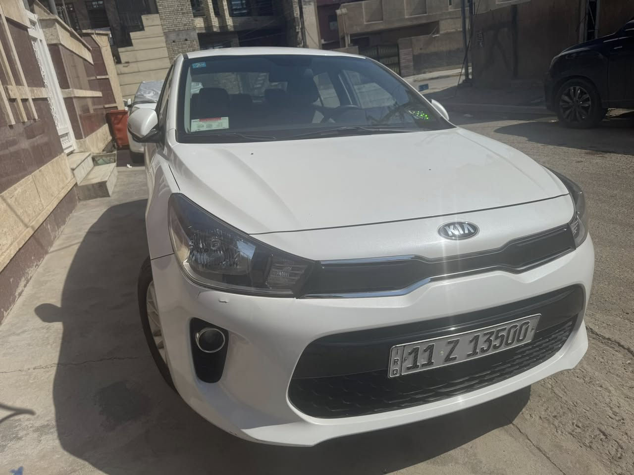 السلام عليكم 
كيا ريو 2019 خليجي الدوليه مكينه 1600 
ماشيه 28000KM  حقيقي السياره بيها جاملغ خلفي او باب صبغ ***********
السعر 12600$
