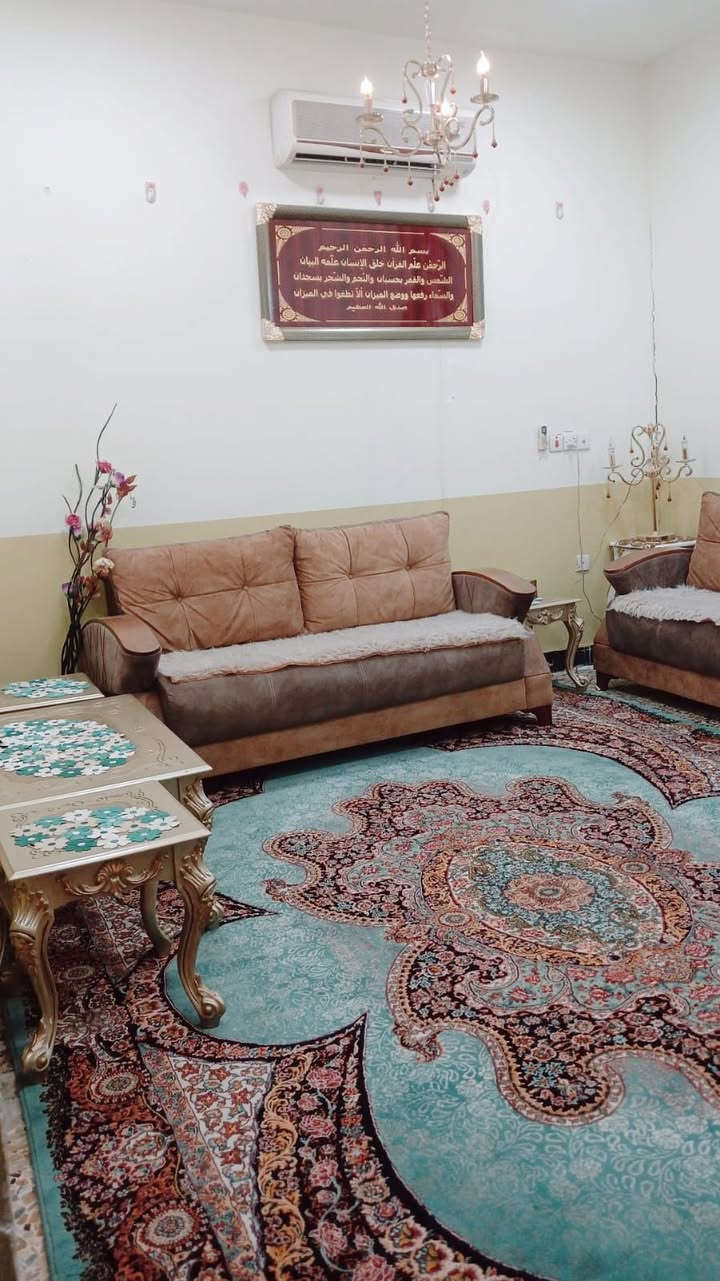 دار للبيع (150) متر ركن مربع في حي الجامعة منطقة 29 شارع (15) 
الواجه 15 والنزال 10
3 غرف نوم صاله و أستقبال و مطبخ حار و بارد وصحيات 

للأستفسار مراجعة مكتب الثقة للوساطة العقارية 
الكائن في حي الغري شارع  (نفط - غري ) قرب قصابيه طارق 
او التواصل على الارقام التاليه 
***********
***********
يتوفر واتساب 

نستقبل_عروضكم_العقارية_في_كافة_احياء_النجف_الاشرف_اهلاً_وسهلاً 
#عقارات #عاجل #عقار #متابعة # العراق
