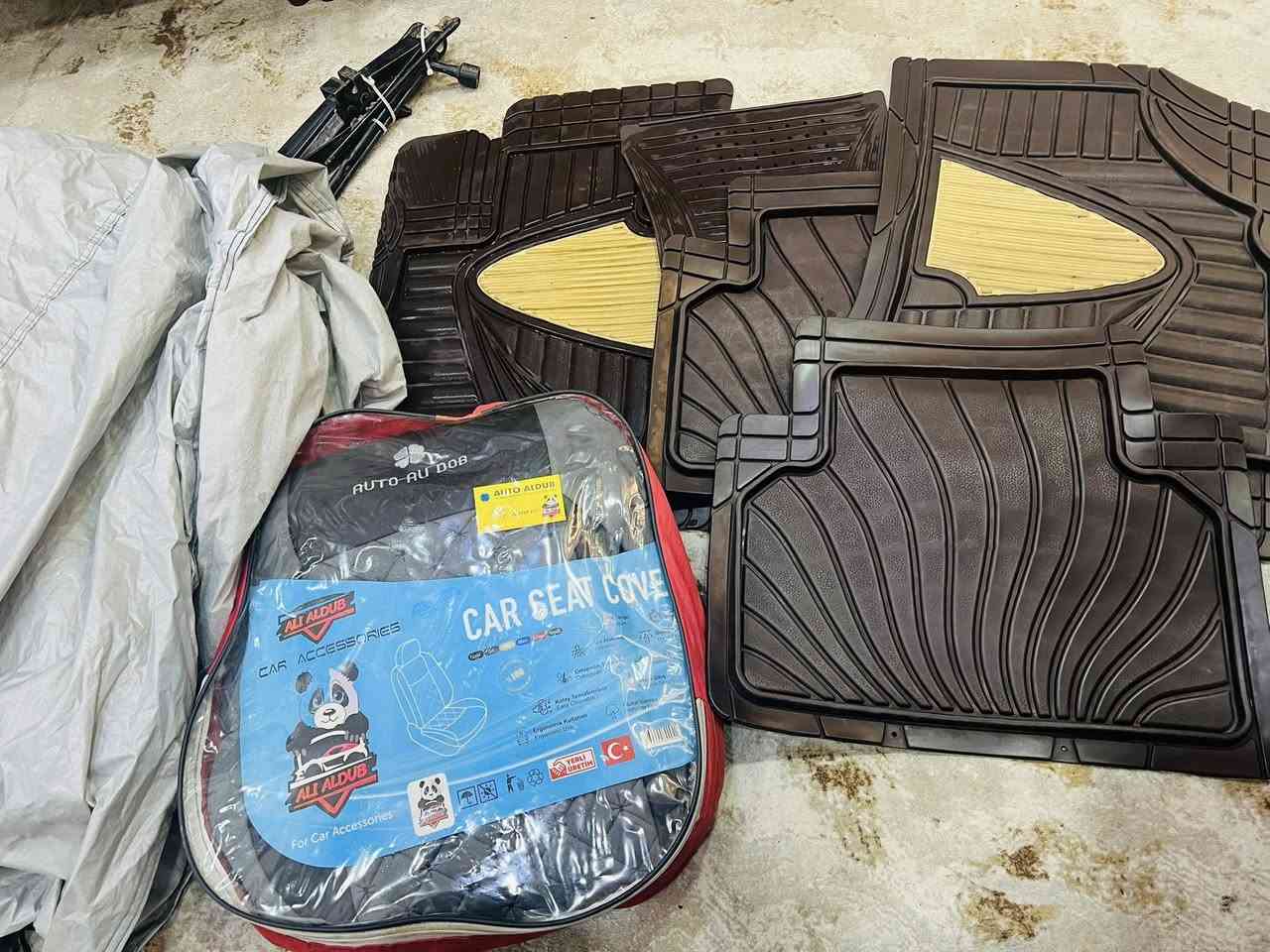 غراض سيارة للبيع جدد مكاني بغداد حي القاهرة سعر 50 قفل *********** توصيل موجود

دوشمة جديدة
جادر نصفي استعمال مره وحدة فقط
جك سيارة
دواسات
