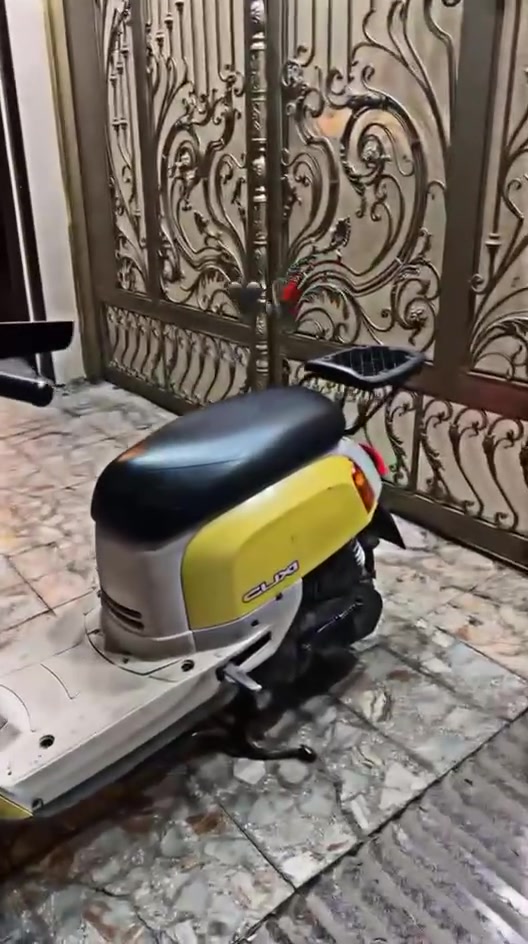 حيور قرب جامع فردوس سعر 950.    ***********
