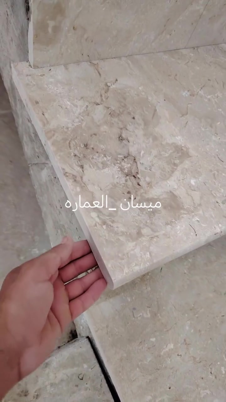 السلام عليكم خلفله #سيراميك #ارضي #مرمر #درج شغل نظيف ومرتب واهاذ كدامكم واتنمئ ينال اعجابكم وهاذ باب زرقنه....***********

