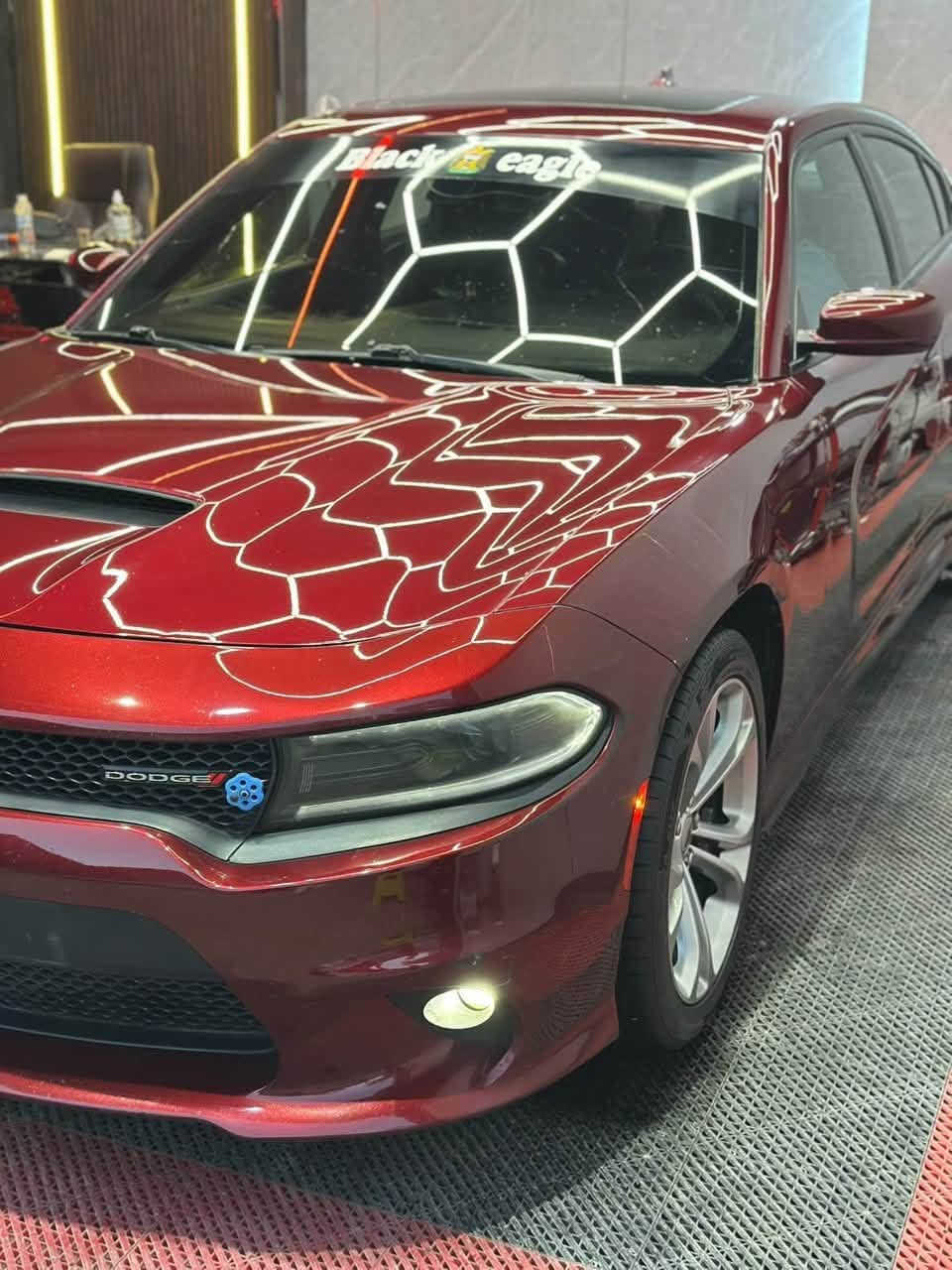 جارجر 2022 GT اصل 
فول مواصفات واحنه كاصينها من امريكا 
ما نقصها ولا برغي جديده بمعنى الكلمه 
ما يحتاج اشرح مواصفاتها لان متخلص 
مواصفات الفول معروفه ماشيه 82 الف 
وحادثها كلش حلو فقط الدعاميه الاماميه واكعه ومرجعينها نفسها مال الشركه 
للامانه متوازي على بيعتها وعارضها بسعر جوه سوكها 
260$ 
للتواصل ***********
