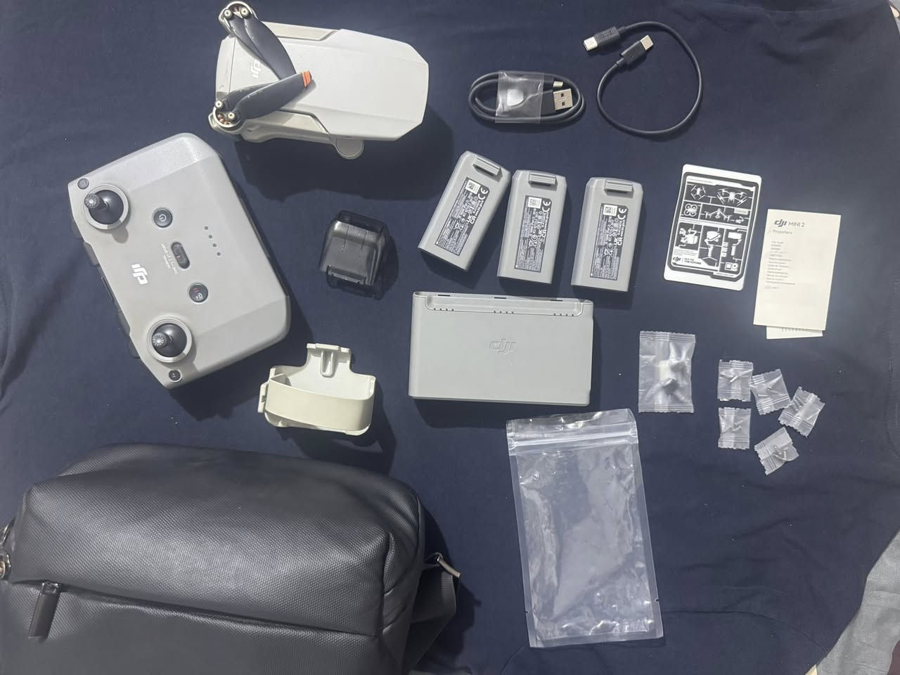 DJI Mini 2 COMBO
طائرة مني تو كومبو اخت جديد للبيع

مواصفاتها غنية عن التعريف الكل تعرفها راح اذكرهن

تصوير 4K HDR تصويره رهيب

المدى فوول يوصل لحد 10 كيلومتر 
الارتفاع 500 متر 
بيها زوم تقريب قوي
بيها تتبع سيارة واشخاص
 ثبات قوي جدا 

بيها اوضاع ذكية  وهواي تفاصيل بعد…..


**إذا كنت صاحب هذا الإعلان وتريد حذفه لأي سبب، رجاءا أرسل رسالة إلى الدعم الفني**