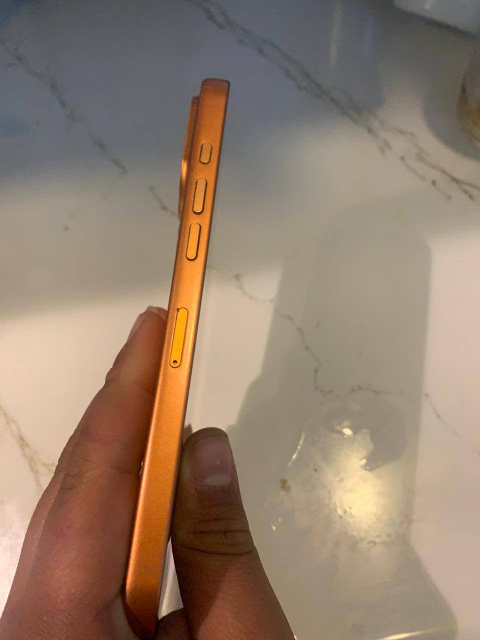 سلام عليكم فون 17 برو ماكس ملاحصه، كوبي وليس الصيني جهاز لوك بي فطر بل شاشه الجهاز كله شغال الجهاز سعره175بي مجال ومراوس ب11عادي او برو ماكس بس فرق مانطي شراي اتصل ***********
