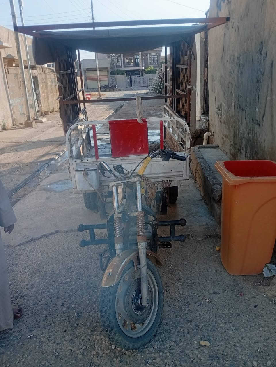 ستوته للبيع محرك ٢٠٠ اكسل جديد سلف يشتغل جنج وياه كل شغال اي عيب مابيهة مكان داقوق  سعر على خاص او اتصل على هذا رقم ***********
