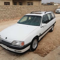 اوبل اوميكا للبيع  موديل 91 محرك 20 كير عادي محرك وكير شرط  رقم الماني...