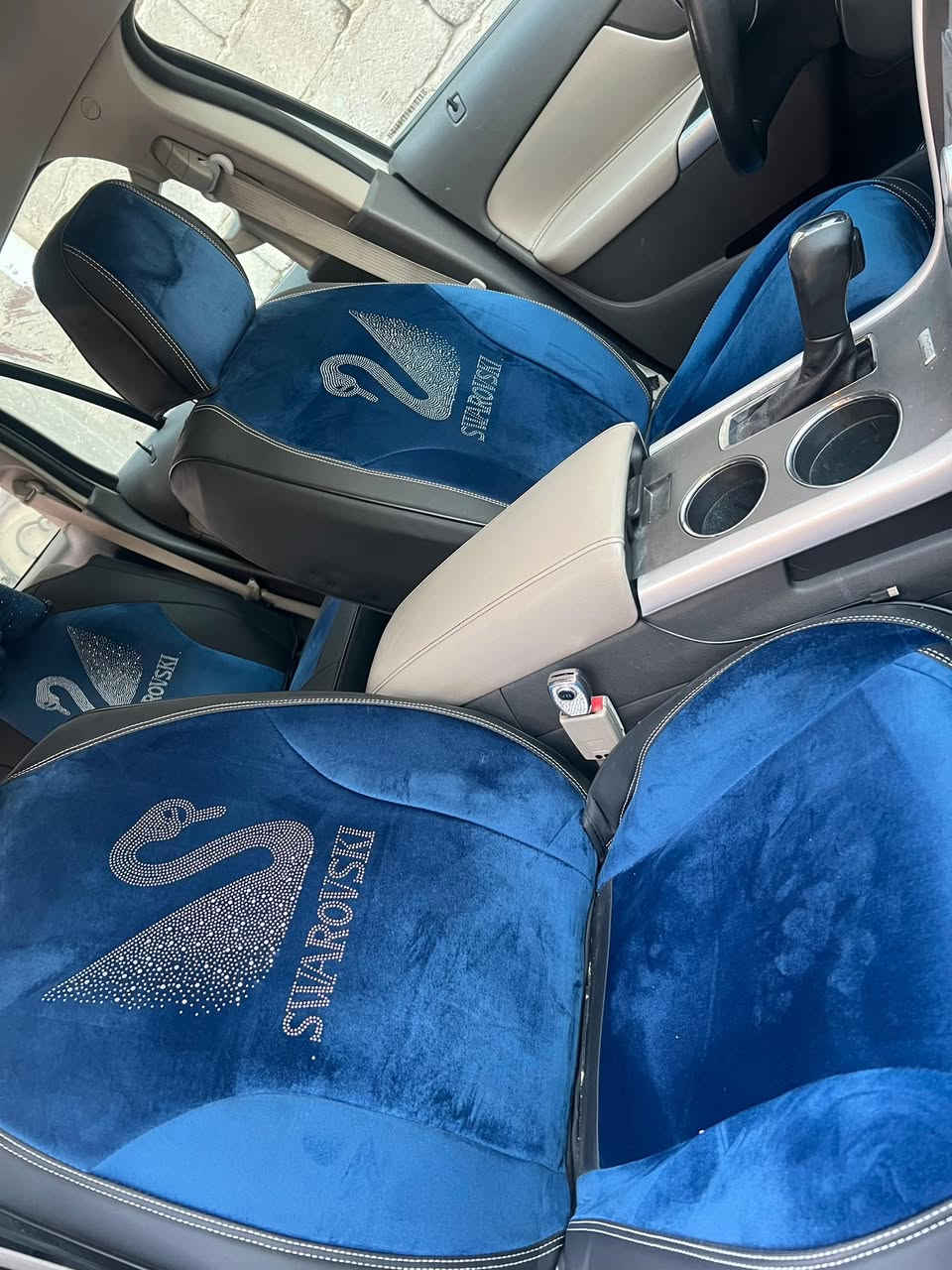 فورد ايدج 2013 كفاله عامه رقم بصره السياره وكاله نيفا 
مستلمه من الوكاله 2017 رقم جديد بأسمي  ماشيه 130سياره جاهزه من كلشي مكينه كير حداديه  السعر 120$
( مكينه 6سلنر 3500 )رقم الهاتف ***********
