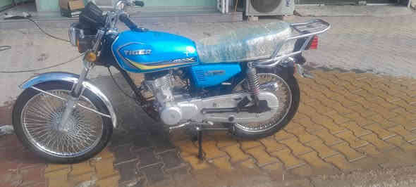 سلام عليكم دراجه للبيع تايكر سونك كفاله عامه 23برغي ما مفتوح بس علامات بتانكي اني مبدلهن كرهبايات كله شغاله سعر 580وبيه مجال مكاني عفج رقمي***********بيه وتساب
