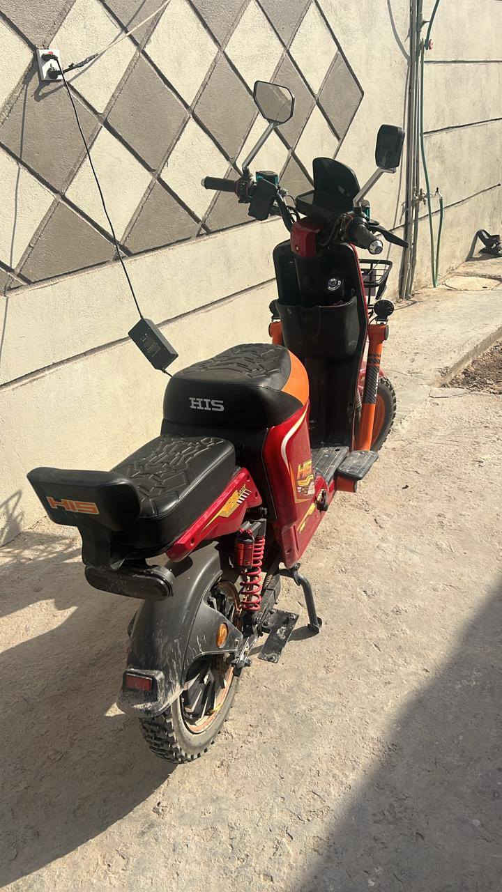 سلام عليكم دراجه شحن للبيع 5بطاريات صار 10ايام من مشتريه دراجه بعده جديده مكاني بغداد ابو غريب السعر 600وبيه مجال 🔔***********
