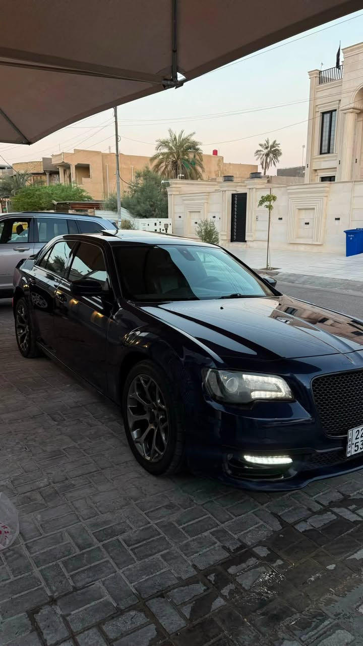 كرايسلر وارد كندي عداد 260
S300 2017
بارد بالجاملغ  الامامي وتكحيل قماره اثر خياس 
اللون كحلي نيلي 
جاهزه من كلشي تبريد محرك كير كفاله 
كشنات تدفئه 
سماعات بيتس
دمام بالصندوك 
ويل 20 
بانوراما 
ماشيه 127 الف كيلو وليس مايل
سنويه تنتهي 2029 رقم جديد وكامل
مكانها بصره 
والسعر 220 
***********
