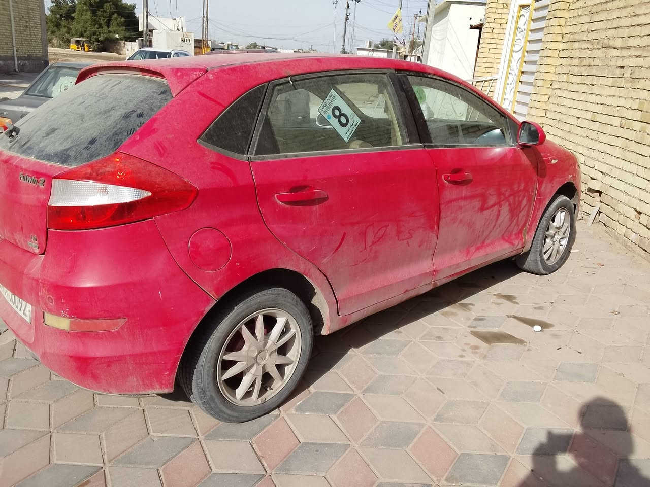 السلام عليكم . شيري فلاوين 2013 رقم نكليزي سنويه 29 كير ومحرك بلاد بيه تبخير والمشط بي دكدكه كهربائيات كله شغال كيجات ورون وكيلو متر وجام وشاشه وسنترلك ولايت زنون وتبريد شغال سعره 28 وبيه مجال مكان السياره العماره***********
