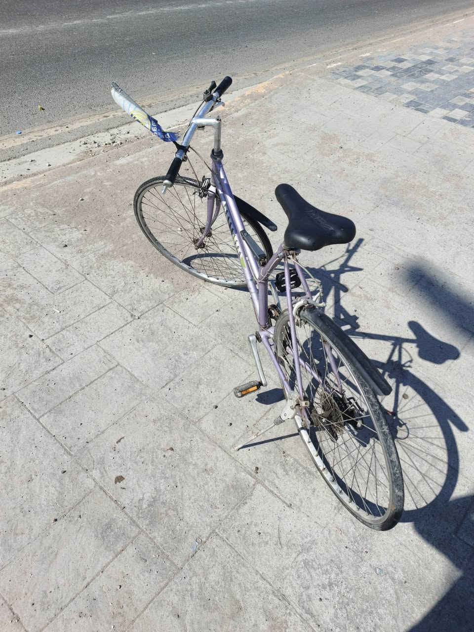 السلام عليكم بايسكل c700 احدث اصدار الينطبك قطعه نادره سعره 170 الف اشتريته قبل 4 اشهر 250 الف 

يوصل سرعات عاليه رياضي يرهم مال سباقات 

حجم 28 

كل شيء شغال بيه جاهز 

(مكاني بغداد الكرخ شارع براثه) 

للتواصل *********** 

(لا يوجد توصيل) 

الموفقيه للجميع
