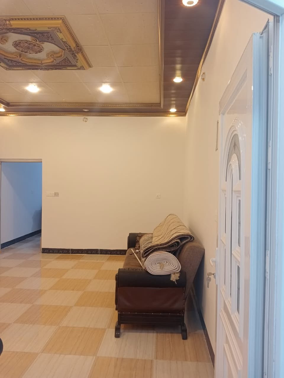 دار للبيع 160متر طابو
خانقين /تولةفروش
***********
