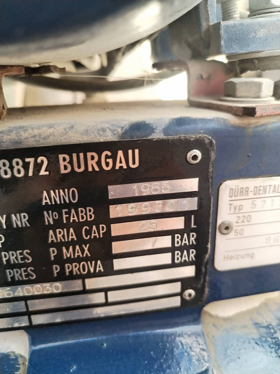 السلام عليكم للبيع كومبريسر مال عياده اسنان مكان حارثيه


**إذا كنت صاحب هذا الإعلان وتريد حذفه لأي سبب، رجاءا أرسل رسالة إلى الدعم الفني**