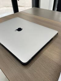 ماك بوك برو M2 • ٢٥٦جيجا رام٨ • بغداد