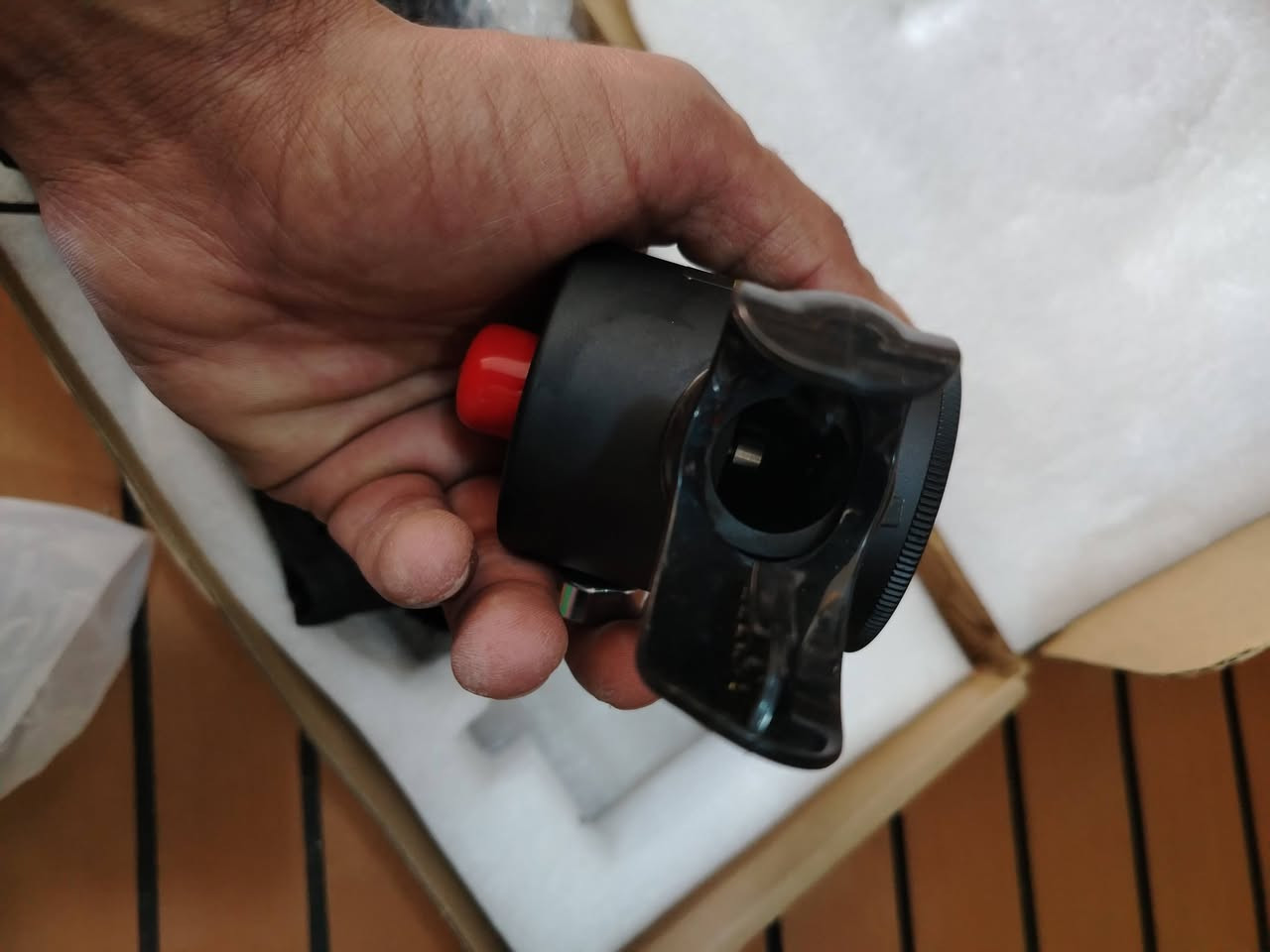 اخوان هاي قنينه ثكيله وياهه جيب وحزام ونضاره كامله فارغه شنو استخدامها الي تخدمه يدفع سعر وياخذه


**إذا كنت صاحب هذا الإعلان وتريد حذفه لأي سبب، رجاءا أرسل رسالة إلى الدعم الفني**