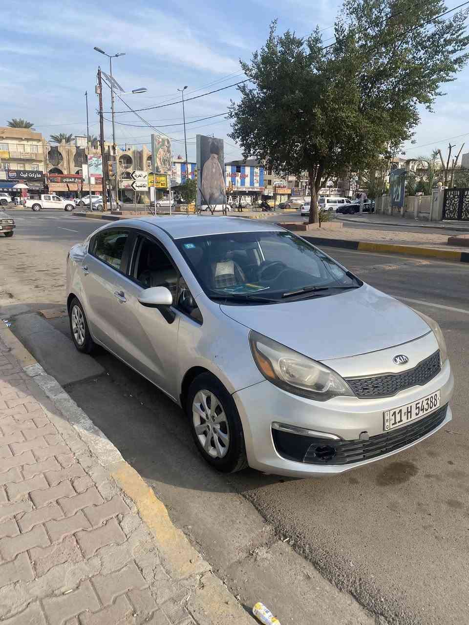 كيا ريو ٢٠١٦
سلام عليكم 
كيا ريو ٢٠١٦ وارد امريكي محرك ١٦٠٠ جي دي اي  
ضربته خلفيه باب خلف السايق وجاملغ وقبغ جنطه
وبيها كم قطعه بارد بالعراق 
كير محرك مكفوله 
غرفه نضيفه 
***********
