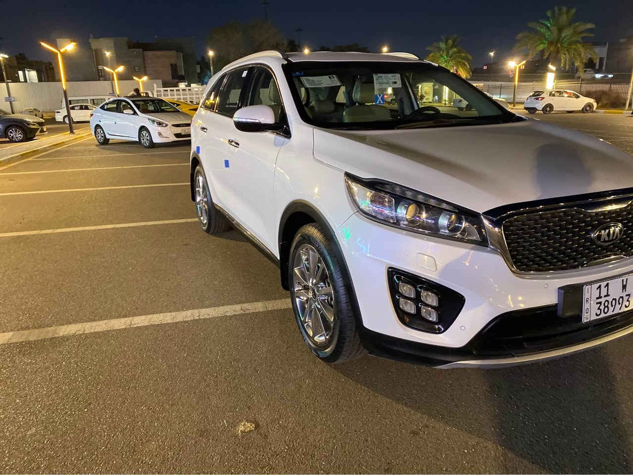 كيا سورنتو خليجي 
رقم بغداد الماني بسمي 
موديل ٢٠١٨ 
لون ابيض صدفي  
٦ سلندر ٧ راكب 
فوووووول مواصفات بدون فتحة 
بصمتين: تشغيل وتقفيل 
بردات خلفية اصلية 
جنطة كهرباء 
هند بريك بصمة 
كامرة دوارة اصلية 
مري شفط مع القفل 
حساس امامي وخلفي 
شاشة كبيرة اندرويد 
نظام ايكو درايف 
كشنات جلد اصلي لونين 
كشنات ٢ كهرباء 
كامرة دوارة اصلية 
مري شفط مع القفل 
حساس امامي وخلفي  
تبريد ٣ قطع ثلج 
تحكم استيرن فول 
حاكية : ابلوتوث: اوكس ة 
اضواء ترحيب بليدات 
علامة سورنتو بلدوسة 
لد امامي وخلفي 
لايت زنون اصلي 
مانع انزلاق وانحدار 
يدات نيكل اصلي 
اشاير بلمري 
ويل اكروم ١٩
ماشية 80 الف اصلي 
كير ومكينة وصدر وحدادية وتبريد خير من اللة
بدون ضربة وتبديل  وبدون صبغ. بيهة بارد قليل والسونار موجود تراسلني خاص ادزة الك للسونار 
سيارة نظيفة وجاهزة مابيهة نقص 
السعر ٢٢٢ ورقة للاستفسار سيف *********** مكاني شهداء البياع او حي الاعلام بغداد, العراق
