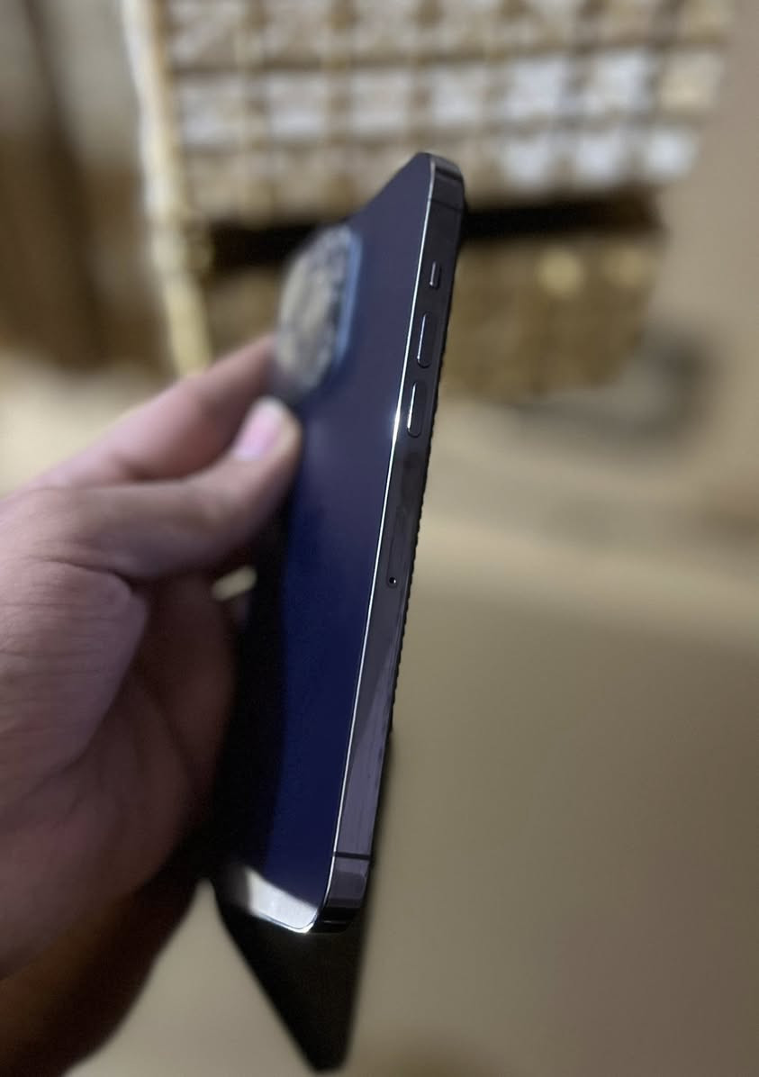 السلام عليكم ايفون ١٤ برو ماكس 
ذاكره ٢٥٦ 
شرق اوسط 
نموذج M
جهاز مبدل بطاريه وشاشه وكامره اصليه 
والبطاريه ١٠٠


**إذا كنت صاحب هذا الإعلان وتريد حذفه لأي سبب، رجاءا أرسل رسالة إلى الدعم الفني**