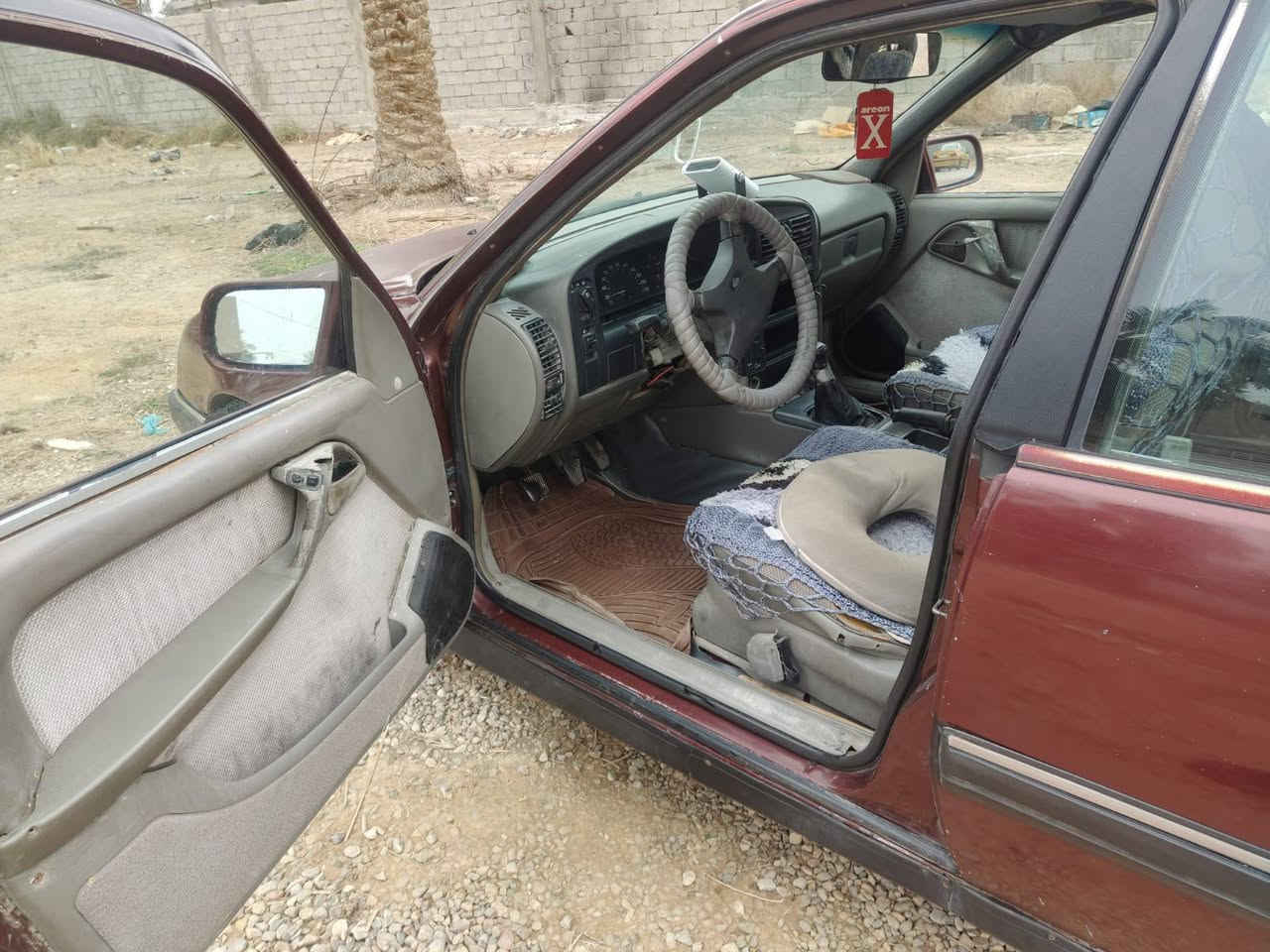 يا الله سلام عليكم مرخصت الادمن المحترم عندي سياره اوبل اوميكه مديل 91 الليع رقم بغداد عندي وكاله عامه مطلقه يعني تحويل مبباشر السياره بيهه لاستيك ولف بس المكينه صافيه ساعه سنويه صاقطه غرامتهه اني ادفعهه تخم تاير جديد سياره حلو اتريايك بصره المكان بغداد جسر اديالئ الكرغوليه السعر 33 بيهه مجال شي قليل الهاتف ***********
