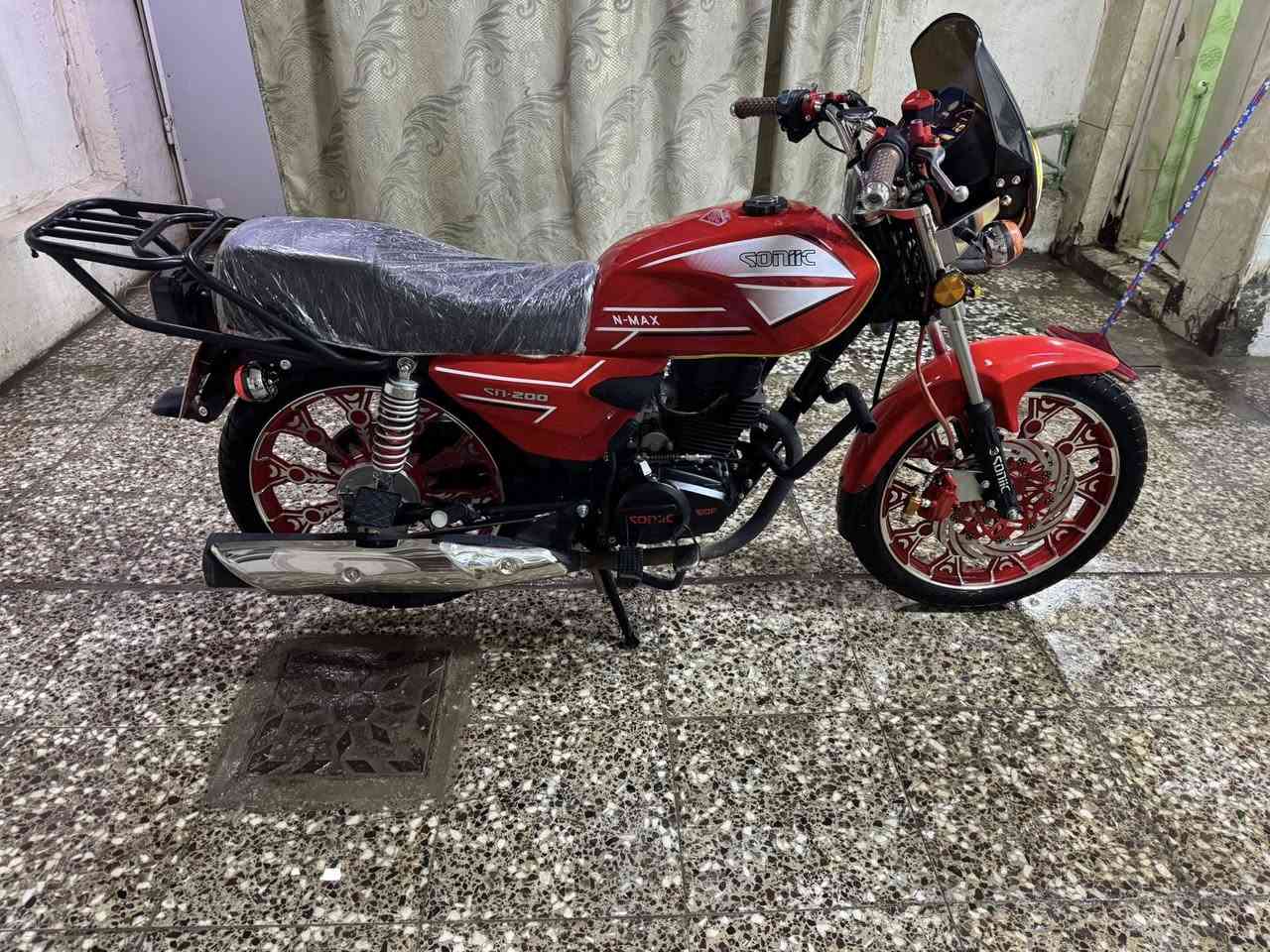 سلام عليكم دراجة دايون سولنك N Max مديل 2025 شهر تاسع طالعه ماشيه 765km يعني زيرو
رقم نجف مداور ثاني يوم
مكينه ضاغطه وزنجيل مانع اهتزاز نمرة مال امزت
دبل اشاره بلاد 
منفذ شحن بلاد
لايت زنون LED متغير الوان بلادي
رماش بلادي
دبل اشاره الوان متغير بلاد
ام بي ثري بلاتوث بلاد وسماعات يعني من شركه
ويل ليزري
دراجه حلوه وتخبل ماتعبانه ولا مشتغله دلفري اشتريته للوالد استعمال شخصي للسوك للشي واريد ابيعه السعر مليون و٨٠٠ وبيها مجال واليريد يشتغل بيها على باب الله اله منعدي صندوك وخوذه وجنطه هديه جدد بعدهن بچيس

رقمي | *********** 💜
