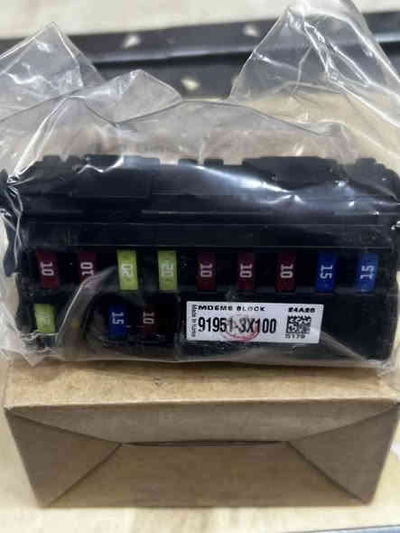 سلام عليكم توفر قاعده فيوزات النترا موبس اصلي 
جملة فقط ‼️‼️‼️‼️ 
يوجود توصيل لكل العراق
  ***********-***********
 قناتي تلكرام انشر بيها صور واسعار
 https://t.me/+K0iq6OdG8JA5NmVi
