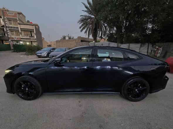 شانجان يوني في    UNIV 2024
لون اسود 🖤
رقم بغداد مشروع وطني 
باسمي تحويل ثاني يوم
ماشية 57 الف كيلو
محرك 1500 تيربو
داخل الضمان 5 سنوات

فول مواصفات
بانوراما
بصمة  
تشغيل عن بعد
يدات شفط
مري شفط + هيتر + اشاير
جنطة كهرباء
كشنات ال 2 كهرباء
داخل جلد
كشنات تبريد
شاحن لاسلكي
ثلاجة 
4 وضعيات قيادة
تحكم بوضعية مود الاستيرن
شفتات ستيرن 
انارة داخلية متغيرة
كاميرات 360 درجة مع خاصية DVR مع التسجيل 
4 حساسات خلفي امامي  360 درجة
اوتو هولد 
ترحيب اثناء الاقتراب
فتح الجنطة عند الاقتراب
 رادار امامي مانع تصادم + تحديد مسار + مثبت كروس
قيادة ذاتيه 
كزوز بلادي رياضي  طرب ع الخفيف
اربع جام اوتو عند غلق السيارة تنغلق 4 جام + بانوراما والعكس كذلك
تحكم سيارة صوتي 
وغيرها من المواصفات 

بيهه بارد خفيف 

السعر 153 بيهه مجال 

مكان السيارة / بغداد الصالحية

للاستفسار خاص او واتساب *********** بغداد
