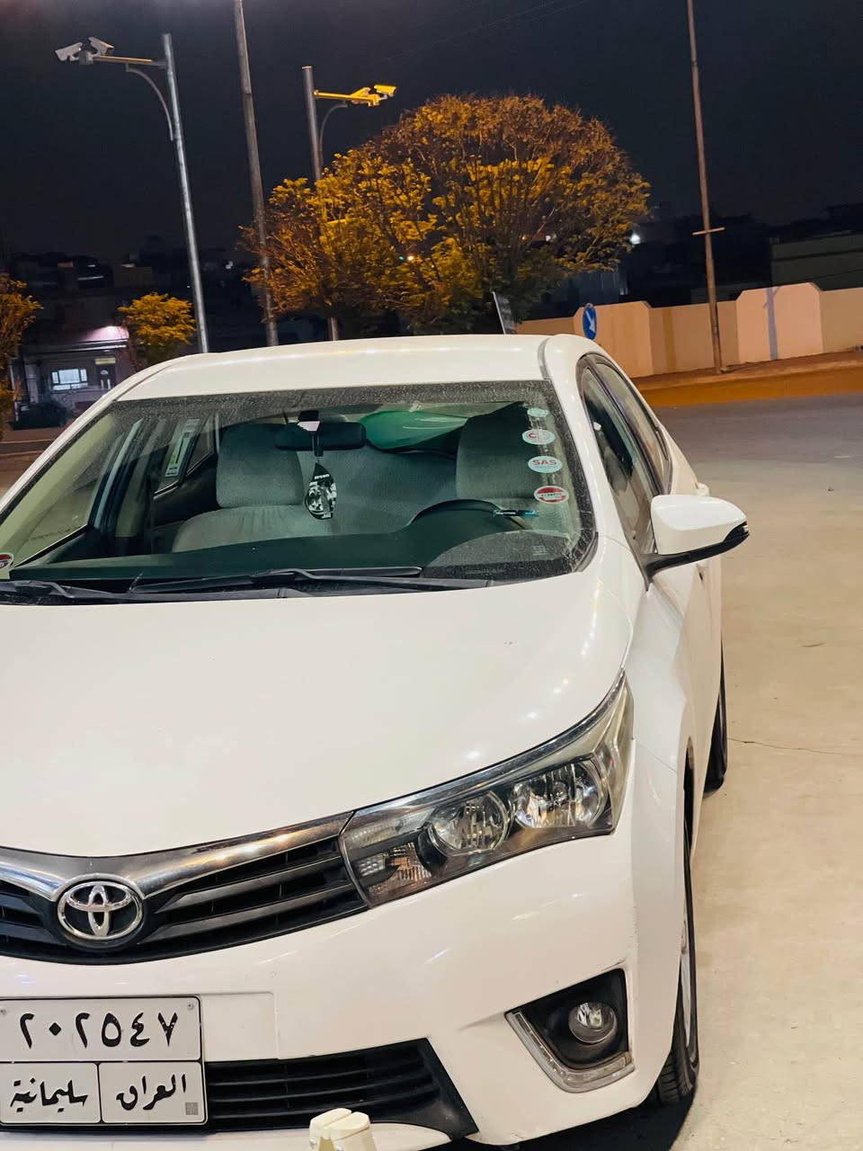 ***********
کرۆلا۲٠۱٤
مەکینە گەورە ۲٠
۲ پارچەی بۆیاخە بە بێ ناوگرتن
سەیارەکە بێ مەسرەفە
هەموو گیانی تەقەو ڕەقە بە شەرت
سیعری/ ۱۳۳ گەڵاو معامەلە
لە سلێمانیم❤️ Singapore
