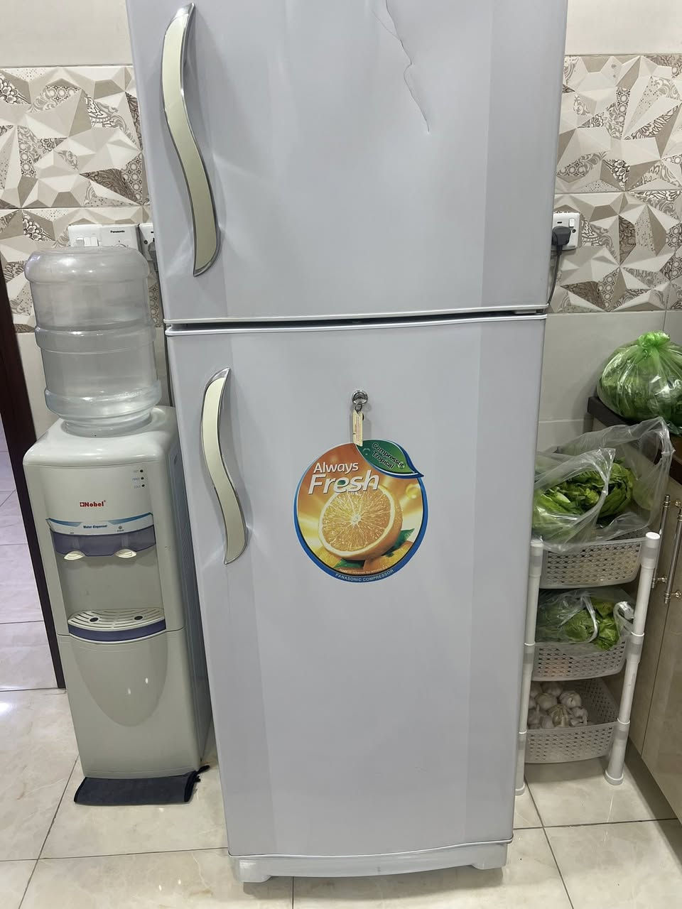 ثلاجه جديده للبيع نضيفه ماطورها شغال  السعر على الخاص


**إذا كنت صاحب هذا الإعلان وتريد حذفه لأي سبب، رجاءا أرسل رسالة إلى الدعم الفني**