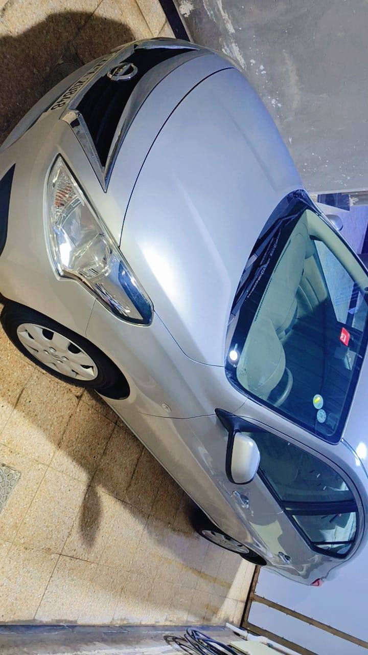 نيسان صني هندي مديل 23 دخول جديد ترقيم جديد سنويه لغايه 31 بيها قطعتين صبغ فقط بدون دواخل كفاله كير ومحرك تبريد ثلج مكفوله من الضربه رقم اربيل باسم شركه ماشيه 35 الف حقيقي السعر 116 وبيها مجال قليل مكاني بصره تنومه الاستفسار الاتصال على الرقم *********** البصرة, العراق
