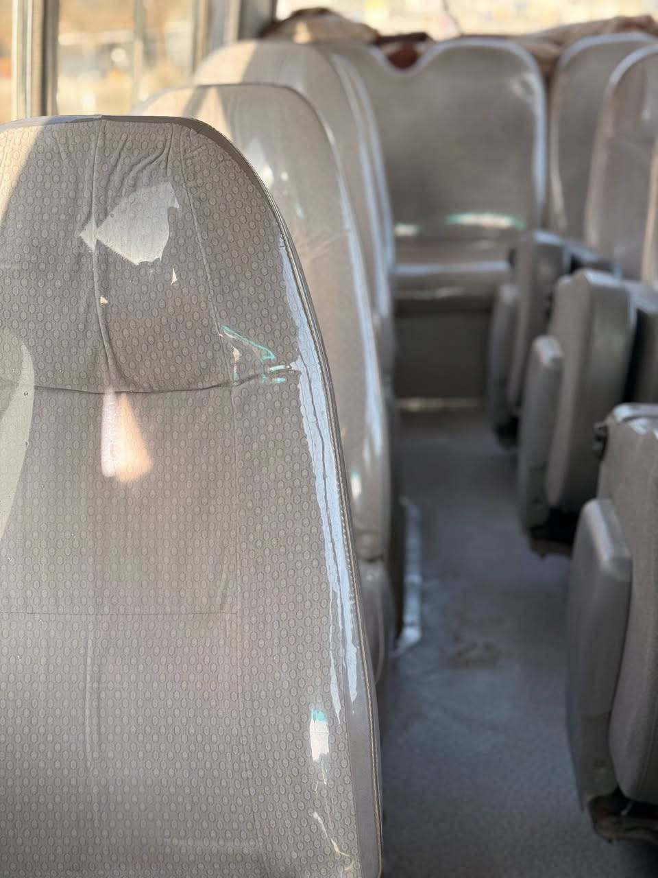 السلام عليكم 
كوستر ٢٠٠٧ للبيع 
سياره جاهزه من كلشي 
محرك جديد شاده 
كير اكسن مكفول 
تخم تاير جديد 
باب كهربائي
سياره مابيها ايي نقص وحلوه سياره بيها صبغ حزام جماليه  
مكاني كربلاء السعر ٢١٠ وبيها مجال حك الجيه 
***********
