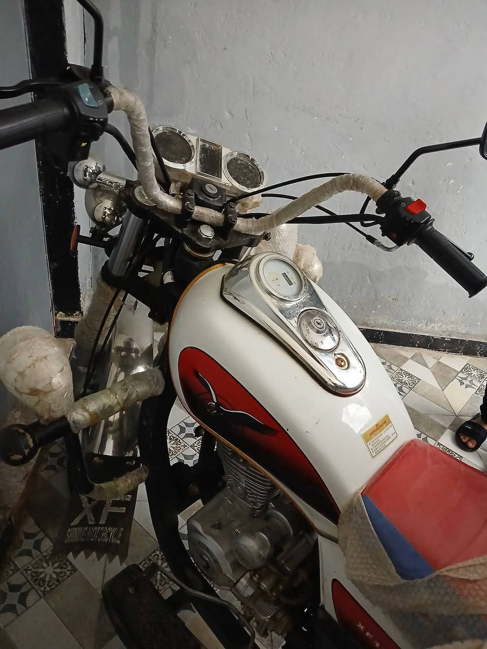 السلام عليكم ورحمة الله وبركاته
ستوته للبيع موديل ٢٠٢٥ فحل تاير عريض اوراق شمالي صارلي شهر من جبتها أكرر وكول اوراق شمالي الشراي يتصل عل رقم مكلف بل نشر ***********
