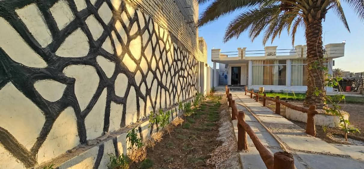 فلة مساحة 1000م بيه بيت 200م درجة اولى طابو زراعي 25 تحويل مباشر كهرباء ماء مدراس جامعات مولد ذهبي ع شارع تبليط بناء جديد جاهزة وكلش مرتبة من كلشي تعال واگعد
طريق طوريج كربلاء عن الامام 7 كم قرب السيطرة الابراهيمية بالظبطوقريبة ع الشارع العام والسعر 350 وبي مجال


**إذا كنت صاحب هذا الإعلان وتريد حذفه لأي سبب، رجاءا أرسل رسالة إلى الدعم الفني**