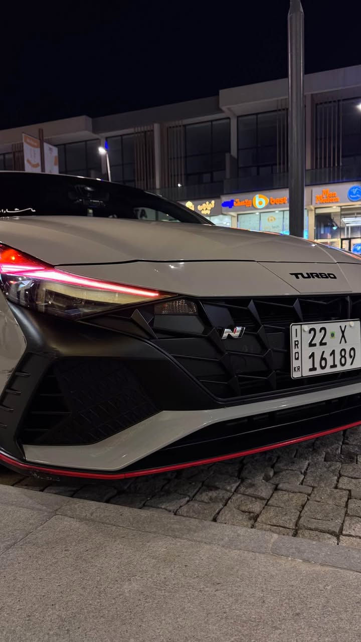 السلام عليكم 🫡 

النترا N موديل 23  1/1

2000 تيربو

ماشيه 64 الف كيلو. 

السياره عليها تزويد. 

السياره مصروف عليها كلش هواي ولا تقارنها ب الستوك 
رجائاً. 

حادثها مرفق بالصور ما يحتاج شرح. 

كل تفاصيل السيارة داخل الصور. 

السعر  175 وبيها مجال بسيط.!

رقم الشاصي kMHLW4AKXPU009421

رقم الهاتف:- *********** أربيل, العراق
