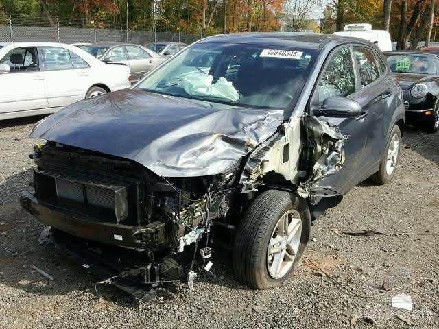 ‏سلام عليكم سيارة كونا للبيع موديل 2018 محرك أربعة سلندر 2000 دوش السيارة ماشية 99,000 السيارة أنا أبيع حزام صبغ المكينة كفالة والقير ما مفتوح السيارة تعمل بنزين + غاز ￼ سعر السيارة 110$ مكان السيارة بغداد رقم التواصل *********** متوفر WhatsApp واتصال ￼
