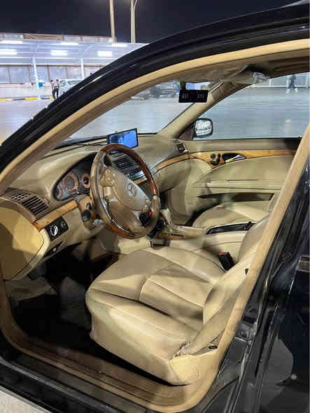 السلام عليكم..

Mercedes benz E350 

موديل 2008 

-كشنات جلد بيجي 

-تحكم امامي

- سستم داش كام امامي خلفي + كاربلاي

-كامرة خلفية

-كروز سرعة

-تبريد قطعتين ثلج

-فتحة

-ستيرن كهرباء 

-سكليتر كهرباء

-تجاوي خلفية كهرباء

-حساسات امامي خلفي

-صدر امامي خلفي جديد

-سستم صوت harmon kardon

-انارة ترحيب

-جام بولرايز عاكس

السيارة بسمي رقم وسنوية جديد تحويل ثاني يوم 

السعر 145 وبيها مجال الشراي يتصل

المكان بغداد 

*********** بغداد
