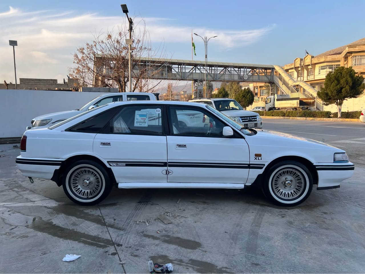 سه ره تا به ناوي خواي گه وره 
مازدا بؤفرؤشتتن /مه كينه 8به خ /ئارم پلاستيكي سليماني  ئا رمو ئه وه لياتو خه رامه به شه رت موسو برا وه  به شه رت كيرو مه كينه ته قه و ره قه به شه رت كاره باي كامل ئيش ده كات جوار جام كاره بايو  /سلايت  جوار تايه ويلي سؤپه ري لؤكي له سه ره سه ياره كه بي مه سره فه بؤ فه سره ف مه گه ري مالي دؤسته /سعري35 گه لا و كه ميك مه جال /ناو نيشان سه يسادق /ژم *********** السليمانية, العراق
