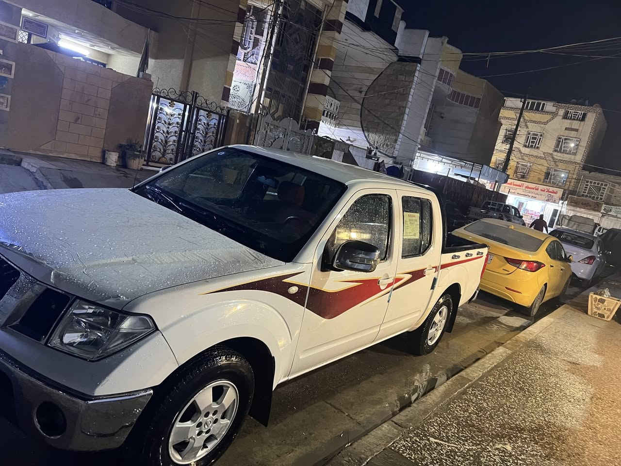 السلام عليكم بيكم
 نيفاره مديل 2013 كير عادي مكينه لاتنقيص ولا تبخير تخم تاير جديد باتري جديد صدر جديد رقم واسط الجديد السنويه 2030 شرط التحويل السعر 105وبيها مجال *********** بي وتساب عنوان بغداد الامين الثانيه
