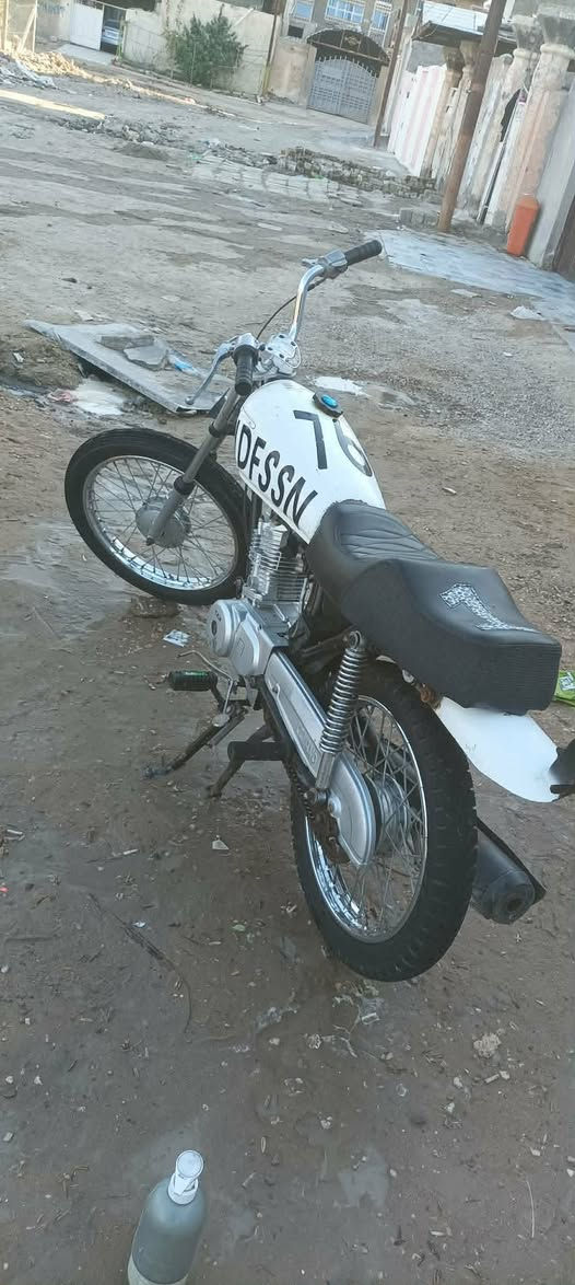 للبيع سعر 450 وبيها مجال قليل شاصي ارشا تعمير 2023 مكاني بابل ***********
