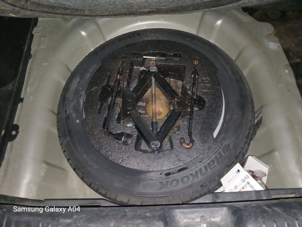 السلام عليكم
سيراتو 2011 خليجي 1600 
السياره رقم وسنويه باسمي جديد شرط التحويل 
تحكم ستيرن جهتين 
شاشه وكامره خلفيه 
حساس خلفي 
المراة الوسطيه عاكسه
مري شفط 
اشاير بالمري شفط 
4 دسك خلفي امامي 
كير 6 نمر 
كيج الحماوه إلكتروني مو كلوب 
كير محرك تبريد 
خير من الله 
السياره بيها قطعتين تبديل بدون دواخل نهائي 
وقطعتين رش فقط بدون اي ضربه
السعر 94 وبيها مجال قليل 
العنوان / صويره ***********
