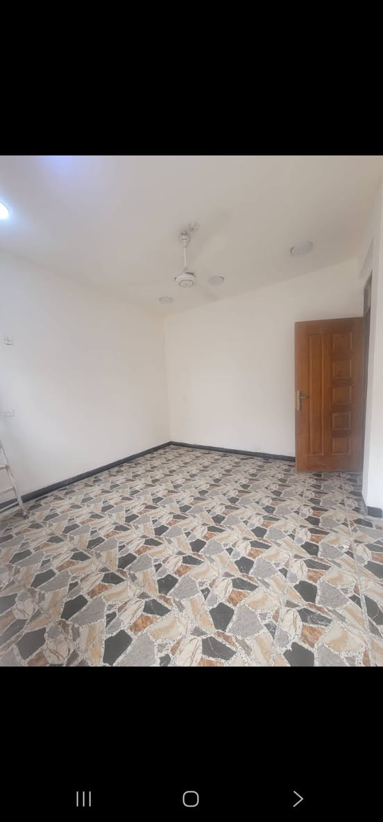 #دارللبيع
المساحة 50م  بواجهة 5×10
بناء حديث من الاساس و اضلاع مستقله 
 يحتوي على صالة ومطبخ  وخدمات صحية عدد 2 وغرف نوم عدد 2
 الموقع الغزالية شارع مدير الامن بداية مربع المدارس  للاستفسار الاتصال 
***********
او زيارة المكتب في الغزالية شارع البدالة مقابل الكوخ
 مكتب الهندسي للعقار
