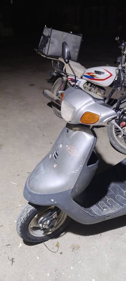 للبيع دراجه بتره نضيفه نظافتهه 100/95

قبل اسبوع شادله مكينه حديده كله جديد مكين او تواير كقراته ابلادي بيه شلعه خير من الله
السعر 600او بيه مجال خاص مموجود اتصل او تراسل وات ساب 
***********
***********
