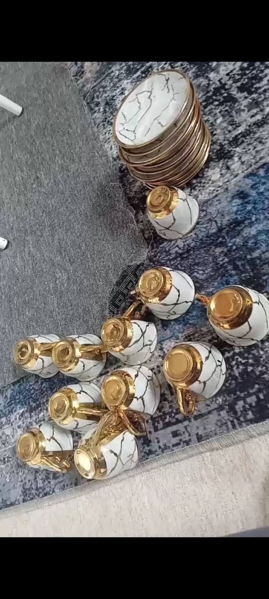 هه موو بو فروشتن
مه كينه ريش تاشين .باي 15هه زار
12فنجان   ژيره كه ش 12 دانا .
باي 10هه زار
قاپاكانيش هه موو باي 25هه زاره 
46پارچه   
نرخه كان هه موو قفله .  كي ويست داوا مه سج بكات ناونيشان بو ده نيرم بابيت ببات


**إذا كنت صاحب هذا الإعلان وتريد حذفه لأي سبب، رجاءا أرسل رسالة إلى الدعم الفني**