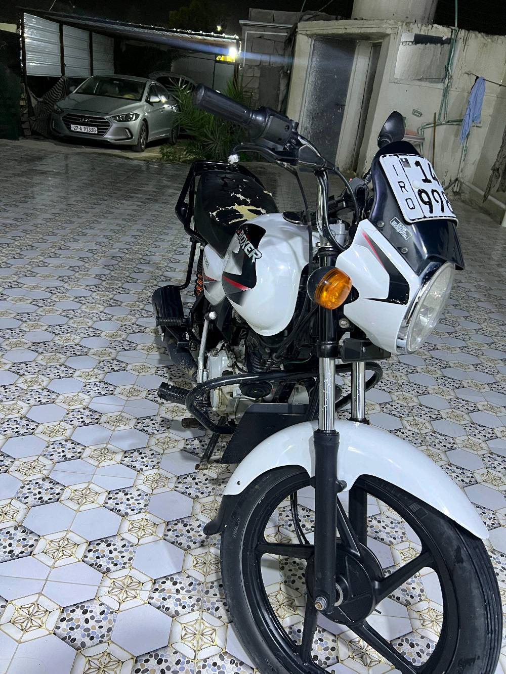 للبيع 🔥
دراجة Bajaj Boxer 150 موديل 2022
نظيفة جداً واستعمال مرتب
مجفّتة مرة وحدة فقط
رقم أصولي كامل
المكينة شرط والفحص مفتوح
ما بيها أي دخان أو صرفية
السحب ممتاز والدراجة جاهزة للاستعمال
السعر: قابل للتفاهم بالمعقول
الموقع: الزبير
للاستفسار
***********