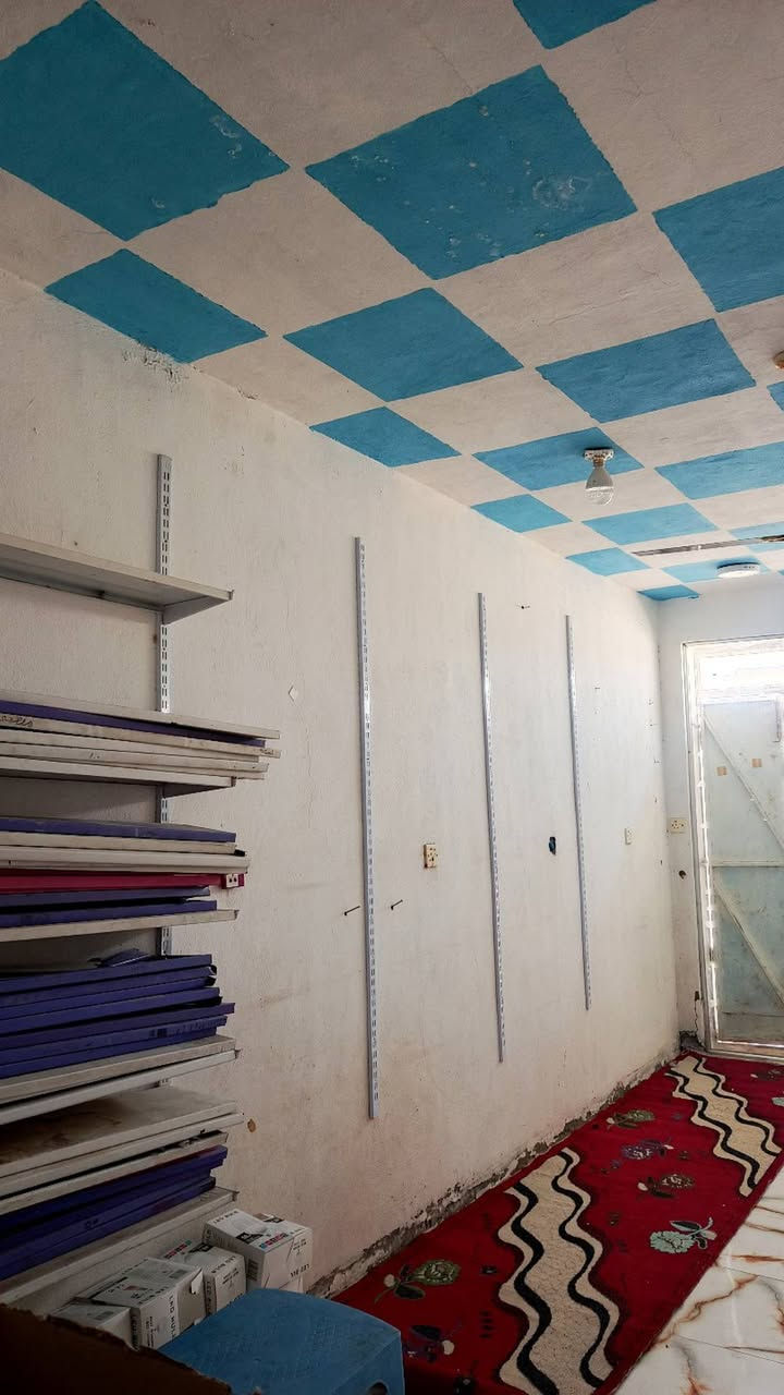 محلات أثنين للأيجار كوت حي الحكيم شارع زرزور للأستفسار على الرقم.
***********
